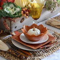 http://www.stonegableblog.com/2013/11/thankful-for-home-count-your-blessings.html